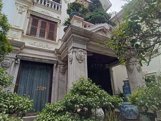 Bán biệt thự hoa sữa đẹp, full nội thất, giá siêu hời tại vinhomes riverside, 100 tỷ, 215m2