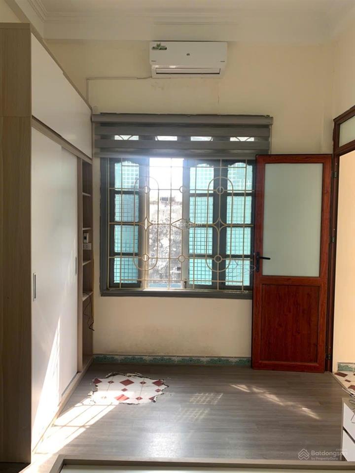 Cho thuê nguyên căn hộ gia đình xuân đỉnh 35m2x3t với 3pn giá 8tr/th