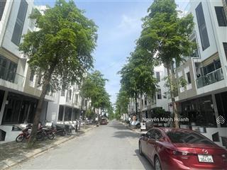 Bán nhà liền kề 5,5 tầng có hầm, 90m2, giá 15,5 tỷ, thang máy, mặt tiền 5m tại thanh hà, hà đông