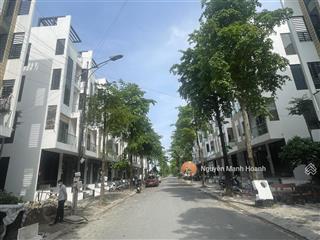 Rẻ nhất thanh hà mường thanh chỉ 16 tỷ có ngay nhà liền kề 4,5 tầng nổi +. 1 hầm, chờ thang máy