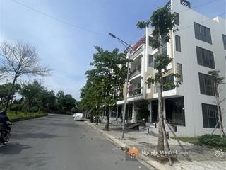 Bán nhà liền kề góc vườn hoa 90m2 mặt tiền 23m, giá chỉ 18 tỷ, đường 25m thanh hà mường thanh