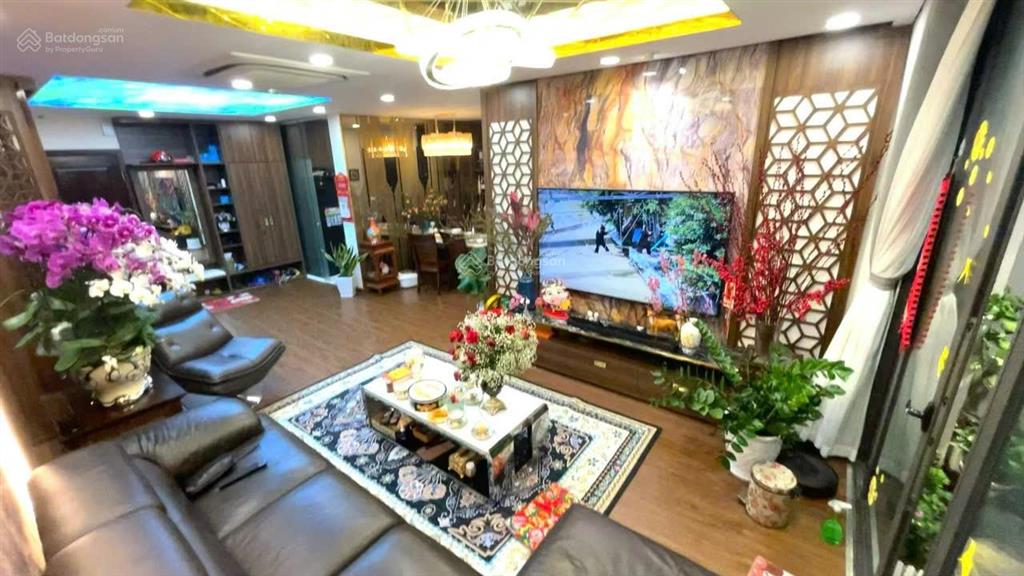 Chính chủ gửi. bán căn hộ c3 golden palace, 128m2 thiết kế 3 ngủ full nội thất đẹp tầng trung