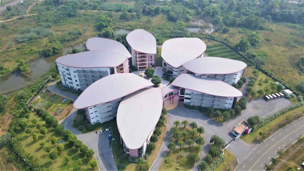 Hơn 2tỷ mua được 62m đất hoà lạc, sát khu công nghệ cao và các trường đại học. 0942 190 ***