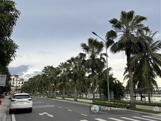 Cho thuê biệt thự 4 pn, gần hồ, full nội thất, giá 30 tr/ tháng