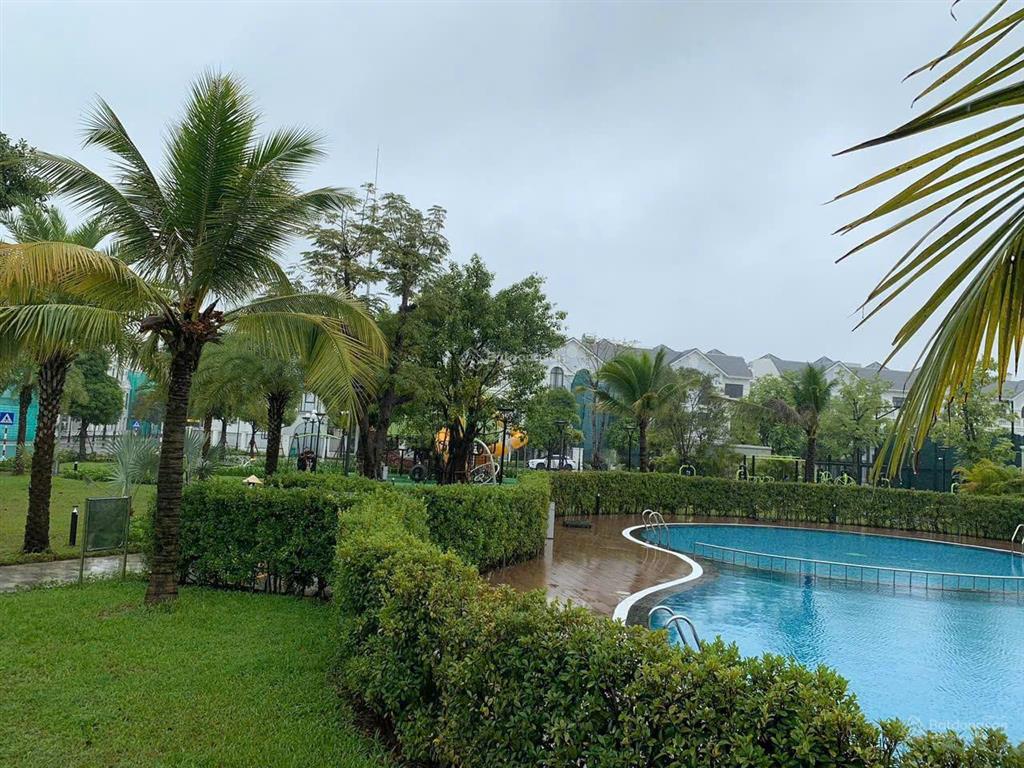 Biệt thự song lập sao biển 150m2, xây dựng lớn 77m2, gần hồ, giá rẻ nhất thị trường 26,8 tỷ bao phí