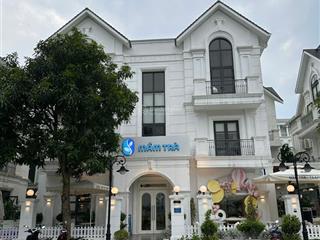 Biệt thự song lập hoàn thiện full đồ, 4 pn,gần hồ ngọc trai, giá rẻ 27 tr/ tháng