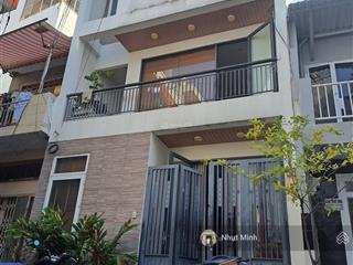 Vị trí trung tâm chợ bàn cờ, p3, quận 3,giá 3.2 tỷ 3 tầng  dt 4 x 16m xe hơi ngủ trong nhà. shr