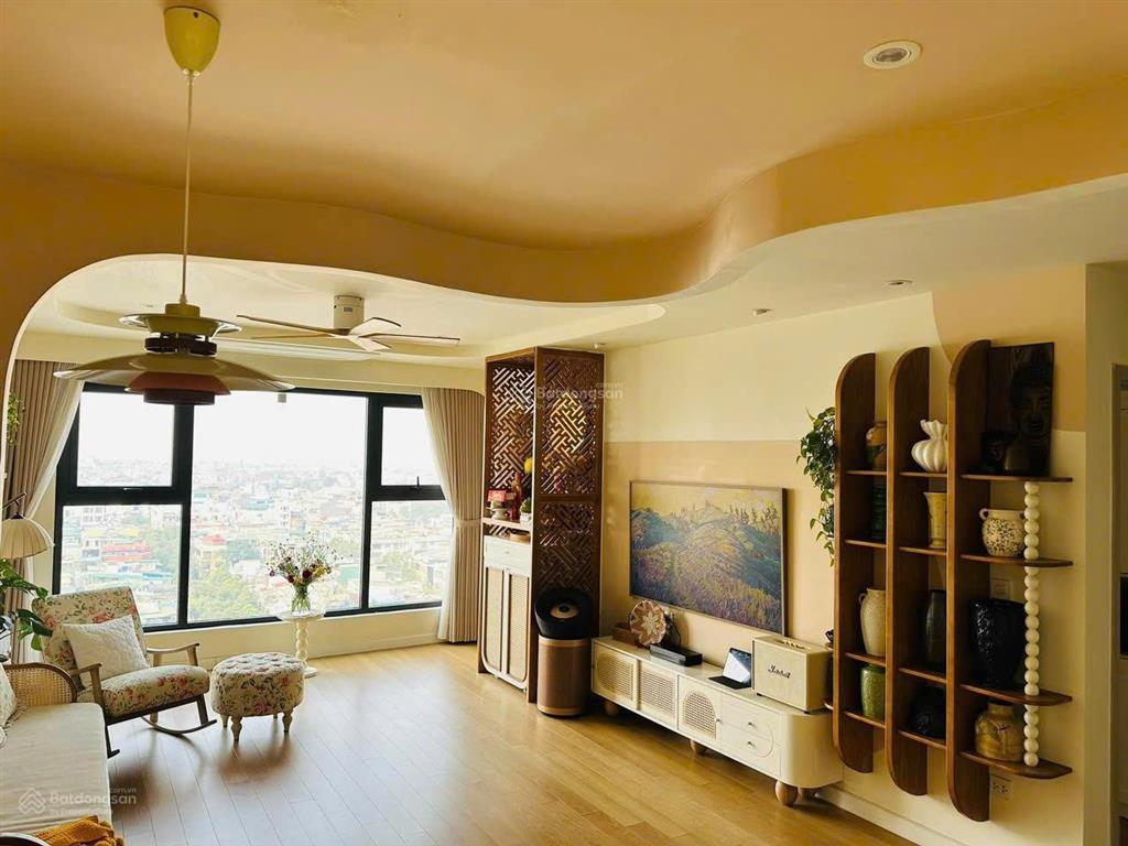Bán chcc sông hồng parkview 165 thái hà 3 phòng ngủ (119.7m2) giá 7.9 tỷ. 0988 669 ***