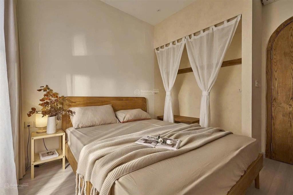 Tôi bán chcc hòa bình green apartment 124m2 view hồ tây giá 10 tỷ, 3 phòng ngủ 2 ban công