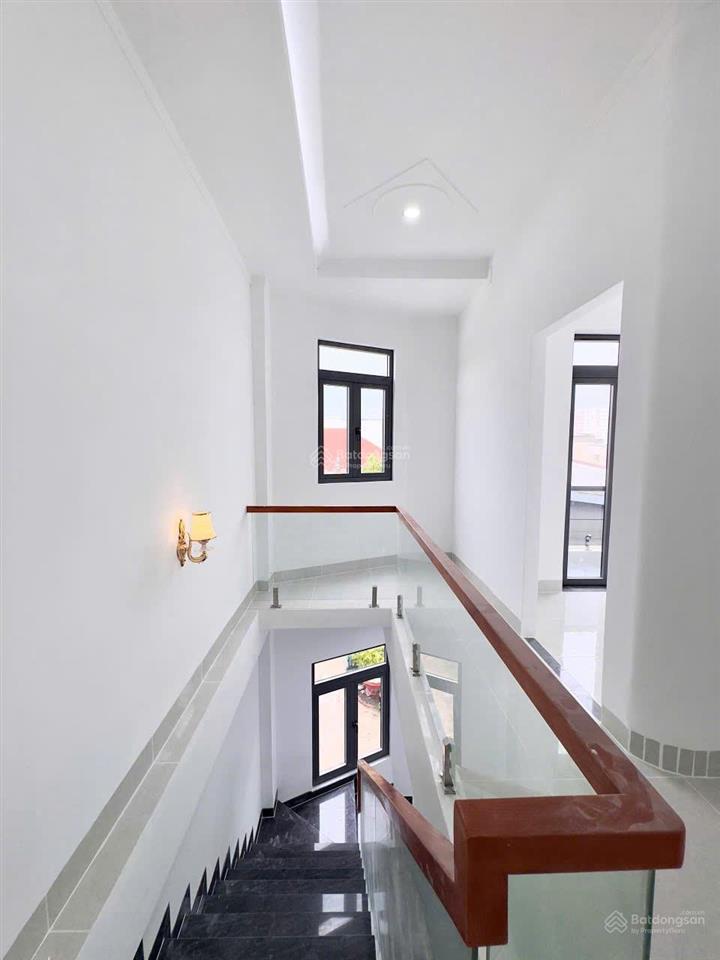 Bán nhà mới xây trung tâm biên hoà, hoàn công , thổ cư, chỉ 2tỷ9