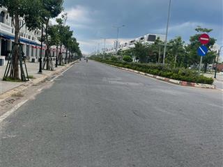 Bán lô đất vườn 300m2, vị trí trung tâm hậu nghĩa, cách vincom hậu nghĩa chỉ 2 phút đi xe