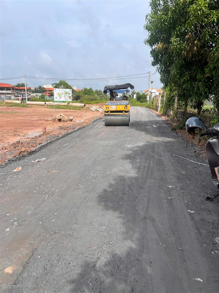Chính chủ cần bán gấp lô đất tt hậu nghĩa, cách vin chỉ 200m, sát bên trường học, bệnh viện