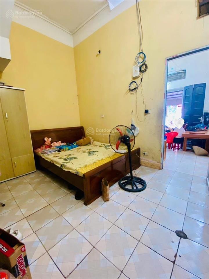 Hiếm  mặt ngõ thông kinh doanh  ô tô tải đỗ cửa vào nhà  2 mặt thoáng trước sau