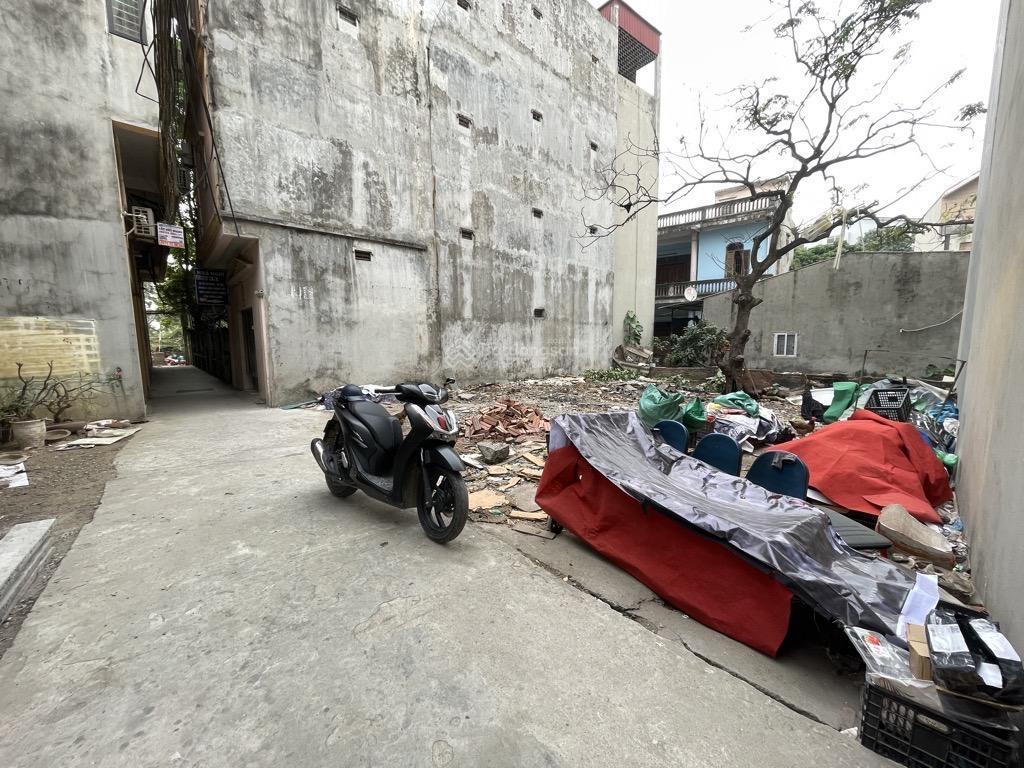 93 triệu/1m2 nguyễn khoái  hoàng mai. đất vuông đẹp  mặt tiền rộng nở hậu  cách đường 20m