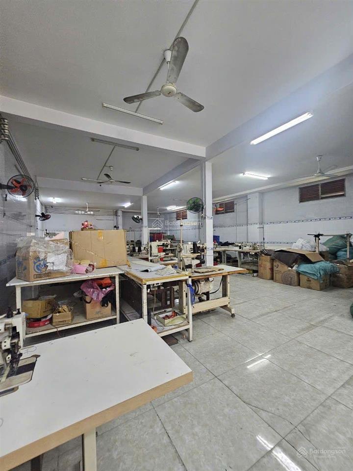 Bán gấp căn nhà xưởng gần 300m2 ngay lê văn khương p. thới an quận 12vừa ở vừa sx giá chỉ 10,5 tỷ
