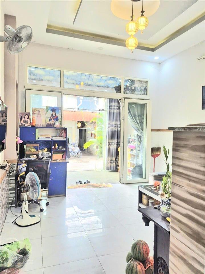 Bán nhà shr 2 lầu đúc btct đường đông bắc p. tân chánh hiệp q12  thông tứ tung  giá 5,69 tỷ tl