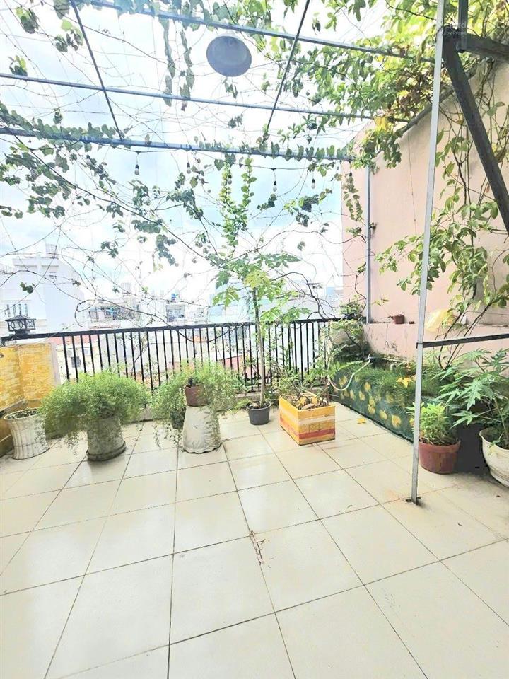 Bán nhà shr 2 lầu đúc btct đường đông bắc p. tân chánh hiệp q12  thông tứ tung  giá 5,69 tỷ tl