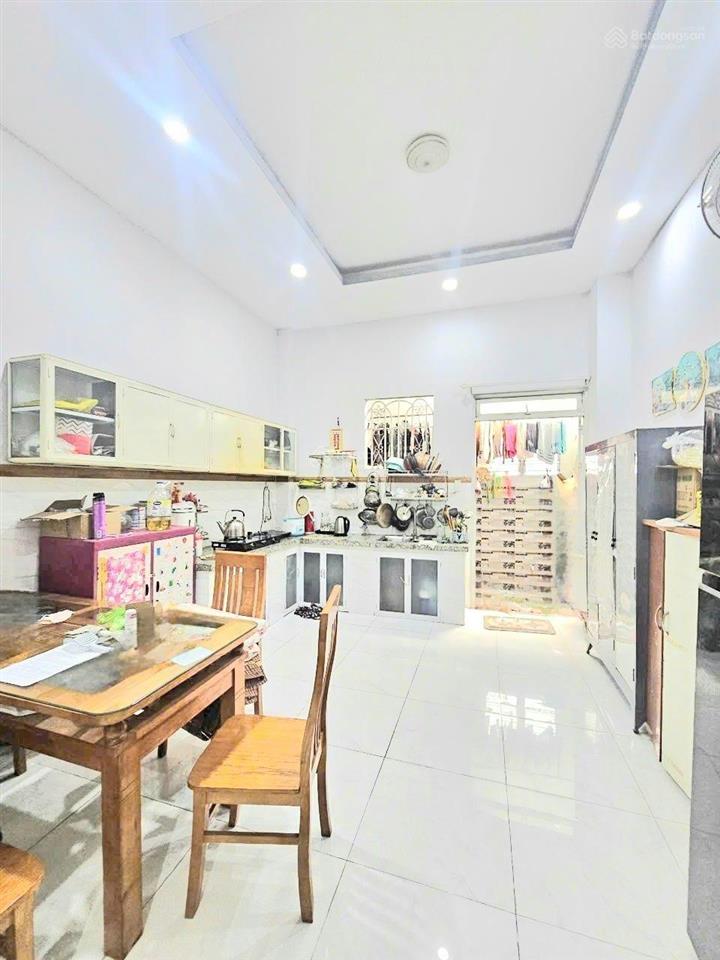 Bán nhà shr 2 lầu đúc btct đường đông bắc p. tân chánh hiệp q12  thông tứ tung  giá 5,69 tỷ tl