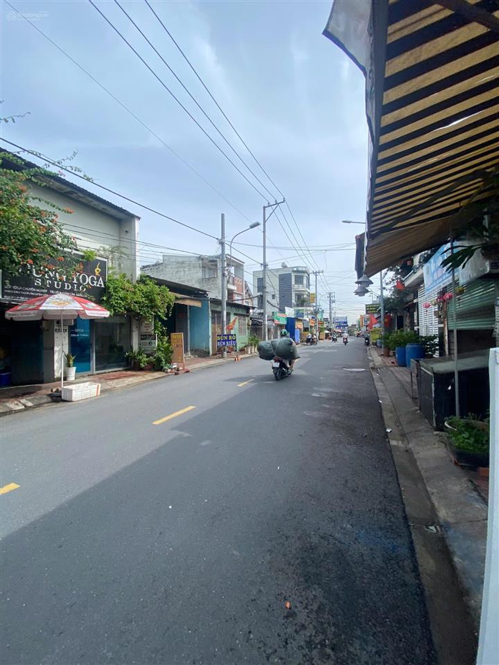 Bán gấp lô mặt tiền nguyễn thị tuôi dt 181m2 thổ vay bank 80% giá 12tỷ500