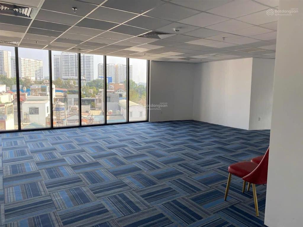 Cho thuê văn phòng hoàng cầu diện tích 30m2, giá 5 tr/th khách nhượng
