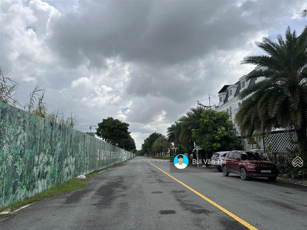 Bán lô góc 2 mặt tiền đường 20 m dự án sim city