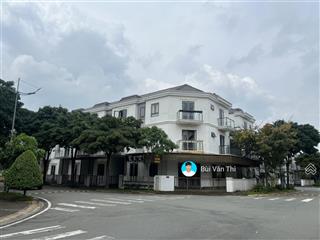 Chính chủ gửi bán căn góc 2 mặt tiền .