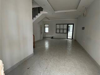 Cho thuê nhà nguyên căn mặt tiền trục chính dự án giá 10 tr