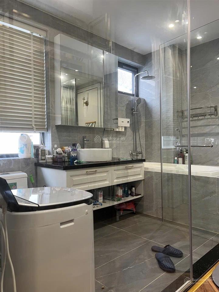 Cho thuê shophouse  nhà phố 6x14m, vị trí đường 4, lò lu, quận 9 (khu nhà ở cty nhật hoàng)