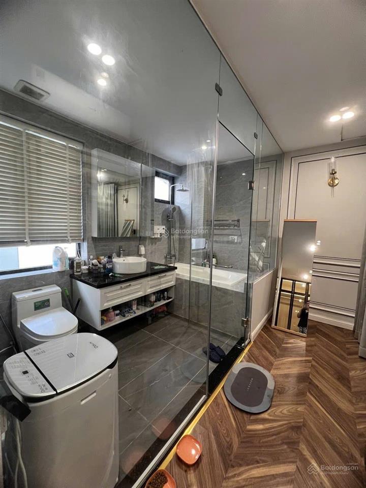 Cho thuê shophouse  nhà phố 6x14m, vị trí đường 4, lò lu, quận 9 (khu nhà ở cty nhật hoàng)