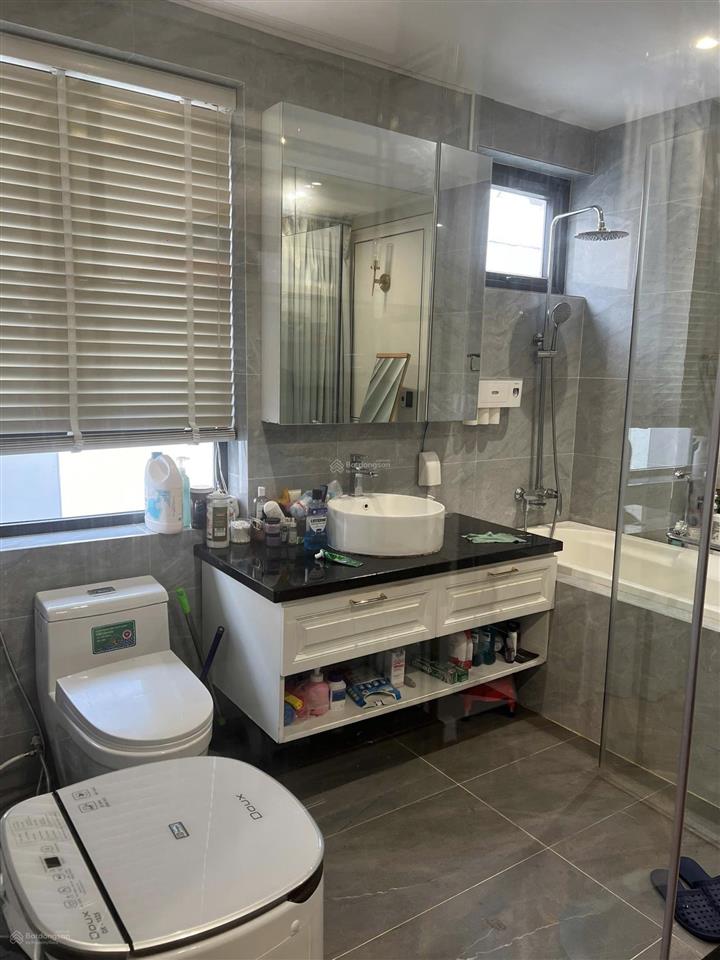 Cho thuê shophouse  nhà phố 6x14m, vị trí đường 4, lò lu, quận 9 (khu nhà ở cty nhật hoàng)