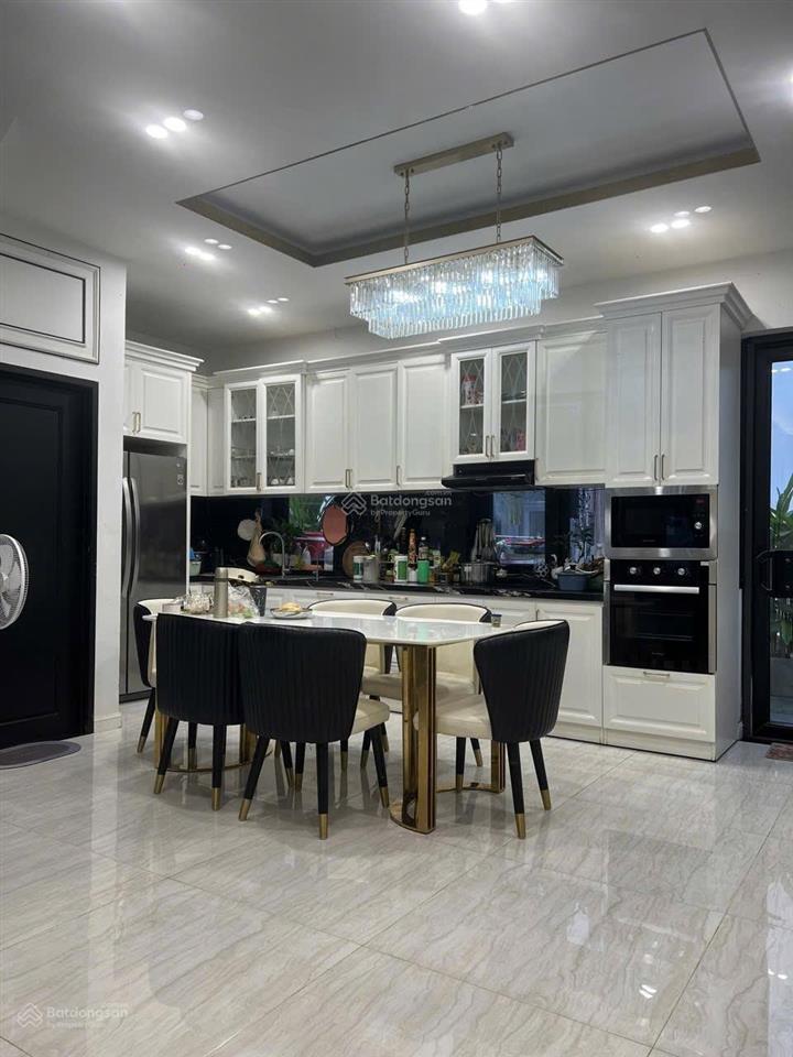 Cho thuê shophouse  nhà phố 6x14m, vị trí đường 4, lò lu, quận 9 (khu nhà ở cty nhật hoàng)