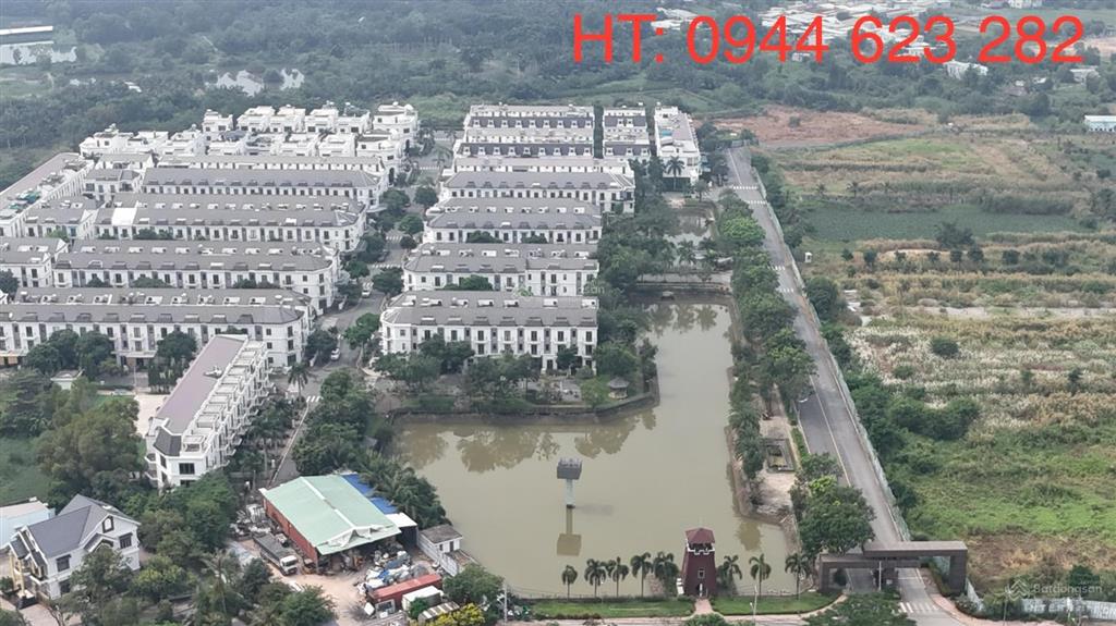 Bán nhà phố sim city ngang 5 dài 17,7  gần hồ cảnh quan.