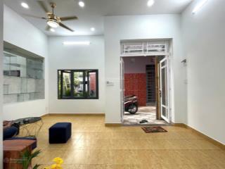 Cần bán gấp nhà 1 trệt 1 lầu. hẻm đường 339 46,5m2 2pn  2wc sổ hồng, giá bán 4 tỷ 250 thương lượng