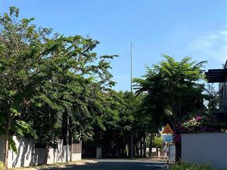 Cần bán biệt thự vườn, 1 trệt 2 lầu 5pn 6wc, 454,2 bàn giao thô, sổ hồng hoàn công, giá chỉ 50 tỷ