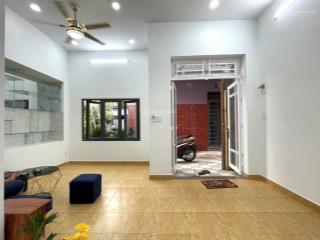 Cần bán gấp nhà 1 trệt 1 lầu. hẻm đường 339 46,5m2 2pn  2wc sổ hồng, giá bán 4 tỷ 250 thương lượng