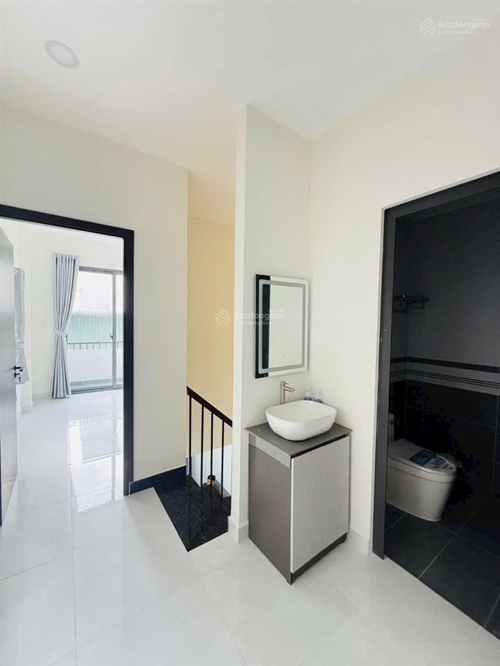 Siêu phẩm tân phú 5.8 tỷ nhà mới đúc btct 4x14  hẻm nhựa 6m  gần đh công thương  sổ hồng riêng