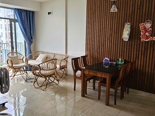 Cần bán gấp căn hộ sổ hồng 3pn, 2wc ,dt 85 m2.khu trung tâm q7. đủ tiện ích...0909 968 ***