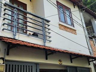 Nhà đẹp quận 2, gồm 1 trệt, 1 lầu, 3pn, 2wc, sổ hồng, giá rẻ 3,6 tỷ. 0907 706 *** liên