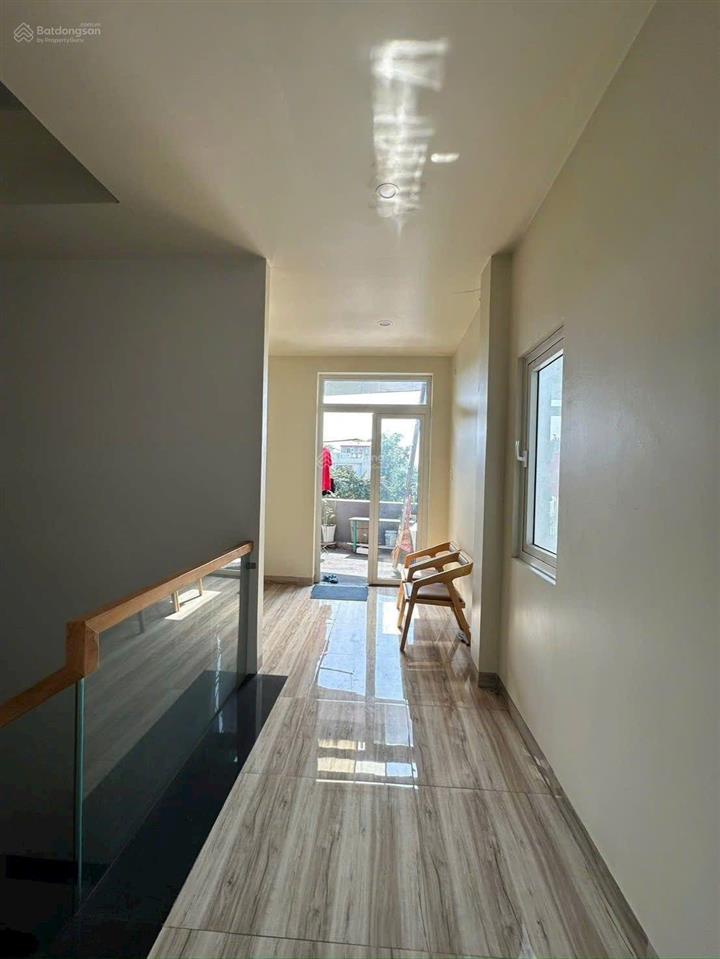 Bán nhà quận 2, p. bình trưng tây, sổ hồng, nhà đẹp, 1 trệt, 2 lầu, 3pn 4wc, giá 7,5 tỷ. 0907 706 ***