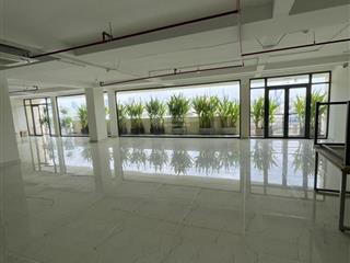 Sàn vp 350m trống suốt gần q4kcx tân thuận mặt tiền huỳnh tấn phát, thang máy, bảo vệ, hầm xe