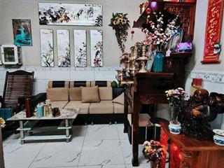 Cần tiền bán gấp căn nhà c4 ngay cầu vượt gò dưa, chợ đầu mối thủ đức, shr cc giá hơn 2 tỷ
