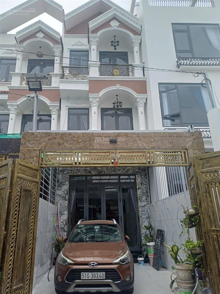 Cực hiếm !!! bán nhà 4tầng phân khúc 7đ có sân đậu ôto, 70m2 ngay trung tâm phường hbc thủ đức