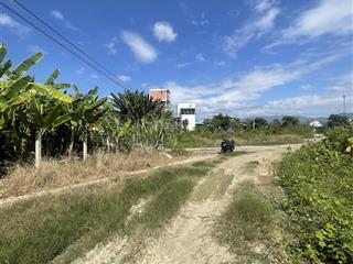 Bán lô đất thổ ngay bên xe phía nam ngang 6.8m nở hậu 8.8m giá chỉ 11 tr/m2