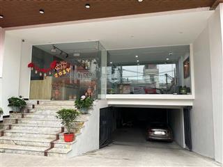 Tòa vp mặt phố nguyễn hoàng tôn, dt 245 m2  10 tầng  mt 9m, chỉ 96 tỷ