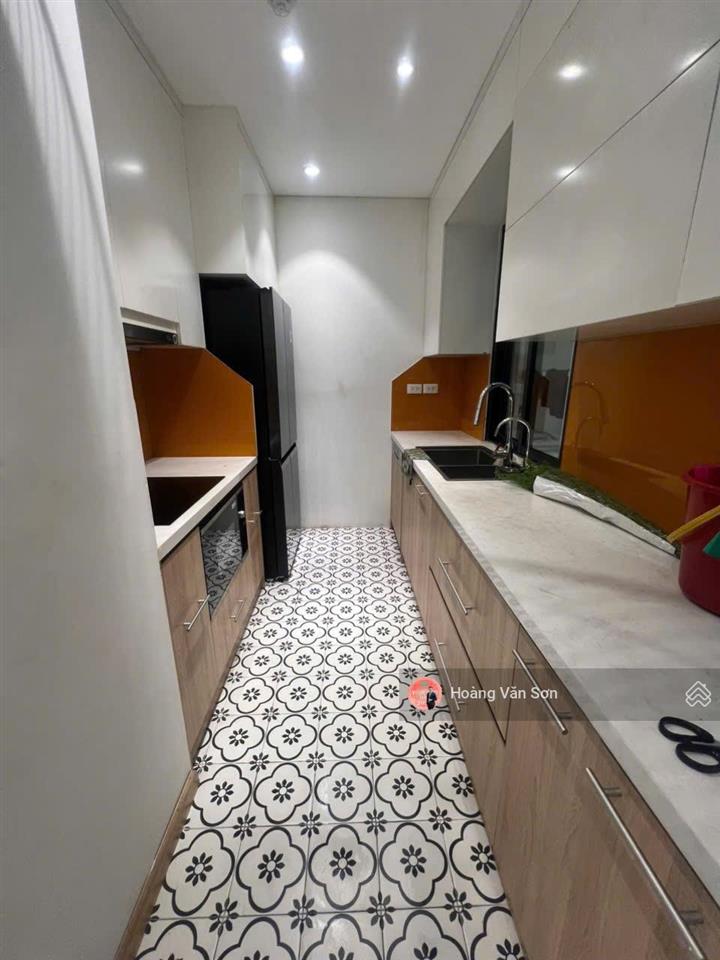 Cho thuê căn góc n01t5 ngoại giao đoàn view hồ điều hoà, trẻ trung hiện đại, mới như hình, tầng đẹp