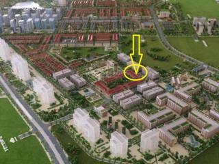 Bán nhà liền kề trước mặt là chung cư , bên cạnh là trường học, vị trí kinh doanh tốt