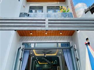 6.8 tỷ phan huy ích phường 14 quận gò vấp 2 lầu ngay siêu thị e mart