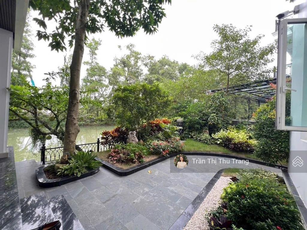 Chuyển nhượng biệt thự hoa sữa vinhomes riverside giá đầu tư.  0966 275 ***