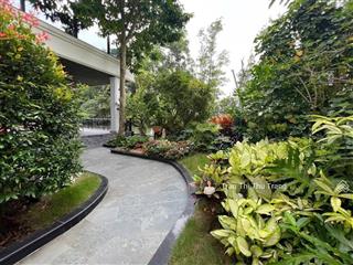 Chuyển nhượng biệt thự hoa sữa vinhomes riverside giá đầu tư.  0966 275 ***