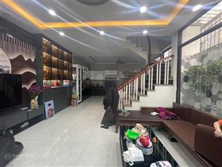 Nhà định công  trịnh đình cửu  ngõ thông  lô góc siêu thoáng  dân xây vài bước ra chợ gần ô tô